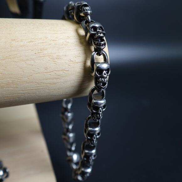 Stainless Steel Skull Bracelet SBR-5305 - Picture 1 of 6